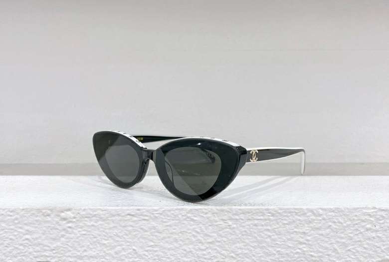 Picture of Chanel Sunglasses _SKUfw57230800fw